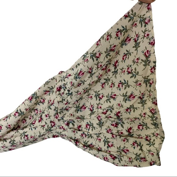 Floral Off-The-Shoulder Smocked Bell Sleeve Crop M - Picture 5 of 5